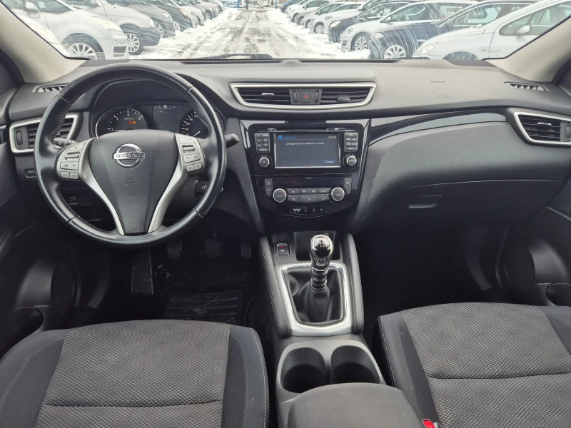 Nissan Qashqai 1.5 DCI, снимка 11 - Автомобили и джипове - 48692910