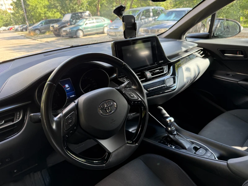 Toyota C-HR, снимка 6 - Автомобили и джипове - 52284054