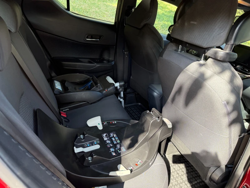 Toyota C-HR, снимка 9 - Автомобили и джипове - 52284054
