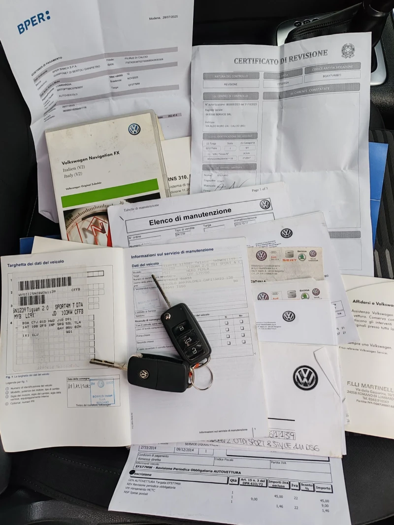 VW Tiguan 2.0TDI 140kc 4motion Navi Off-road Park-assist, снимка 15 - Автомобили и джипове - 52542330