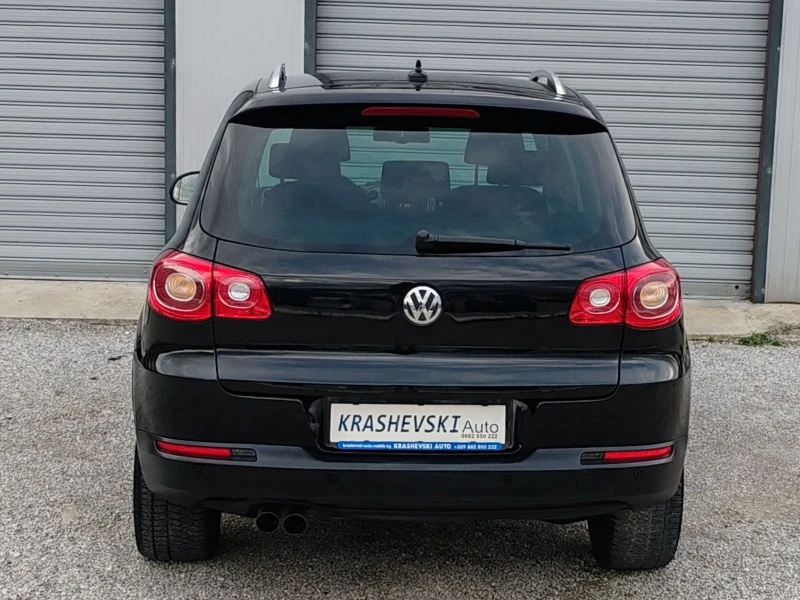 VW Tiguan 2.0TDI 140kc 4motion Navi Off-road Park-assist, снимка 5 - Автомобили и джипове - 52542330
