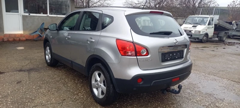 Nissan Qashqai 2.0i/Автомат/141к.с./140000км.Швейцария, снимка 6 - Автомобили и джипове - 52666944