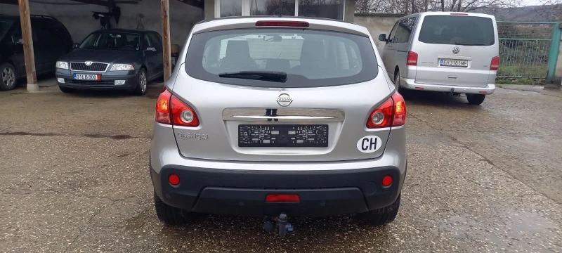 Nissan Qashqai 2.0i/Автомат/141к.с./140000км.Швейцария, снимка 8 - Автомобили и джипове - 52666944