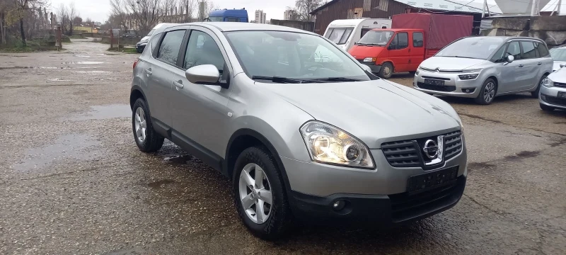 Nissan Qashqai 2.0i/Автомат/141к.с./140000км.Швейцария, снимка 2 - Автомобили и джипове - 52666944