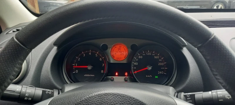 Nissan Qashqai 2.0i/Автомат/141к.с./140000км.Швейцария, снимка 16 - Автомобили и джипове - 52666944