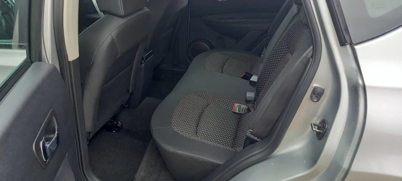 Nissan Qashqai 2.0i/Автомат/141к.с./140000км.Швейцария, снимка 12 - Автомобили и джипове - 52666944