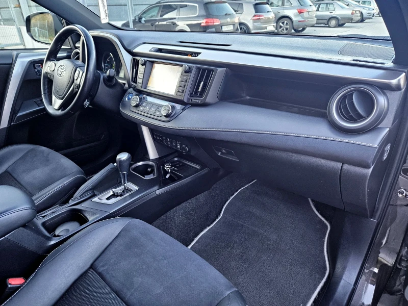 Toyota Rav4 ДИСТРОНИК 4х4 КОЖА НАВИГАЦИЯ , снимка 12 - Автомобили и джипове - 52738744