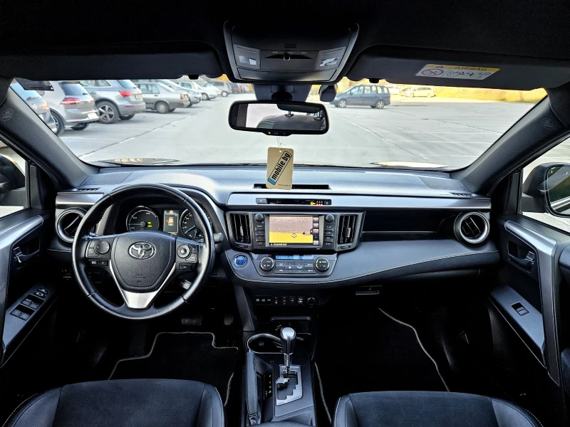 Toyota Rav4 ДИСТРОНИК 4х4 КОЖА НАВИГАЦИЯ , снимка 10 - Автомобили и джипове - 52738744