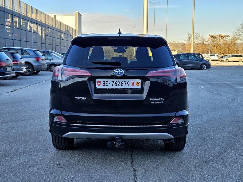 Toyota Rav4 ДИСТРОНИК 4х4 КОЖА НАВИГАЦИЯ , снимка 5 - Автомобили и джипове - 52738744