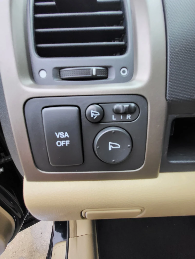 Honda Cr-v 2.2 CDTI Executive , снимка 11 - Автомобили и джипове - 52857464