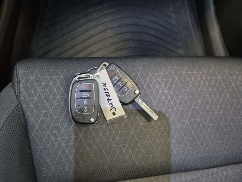 Hyundai Tucson * NOIR * ПОДГРЕВИ* ПАНОРАМА* , снимка 8 - Автомобили и джипове - 53594700