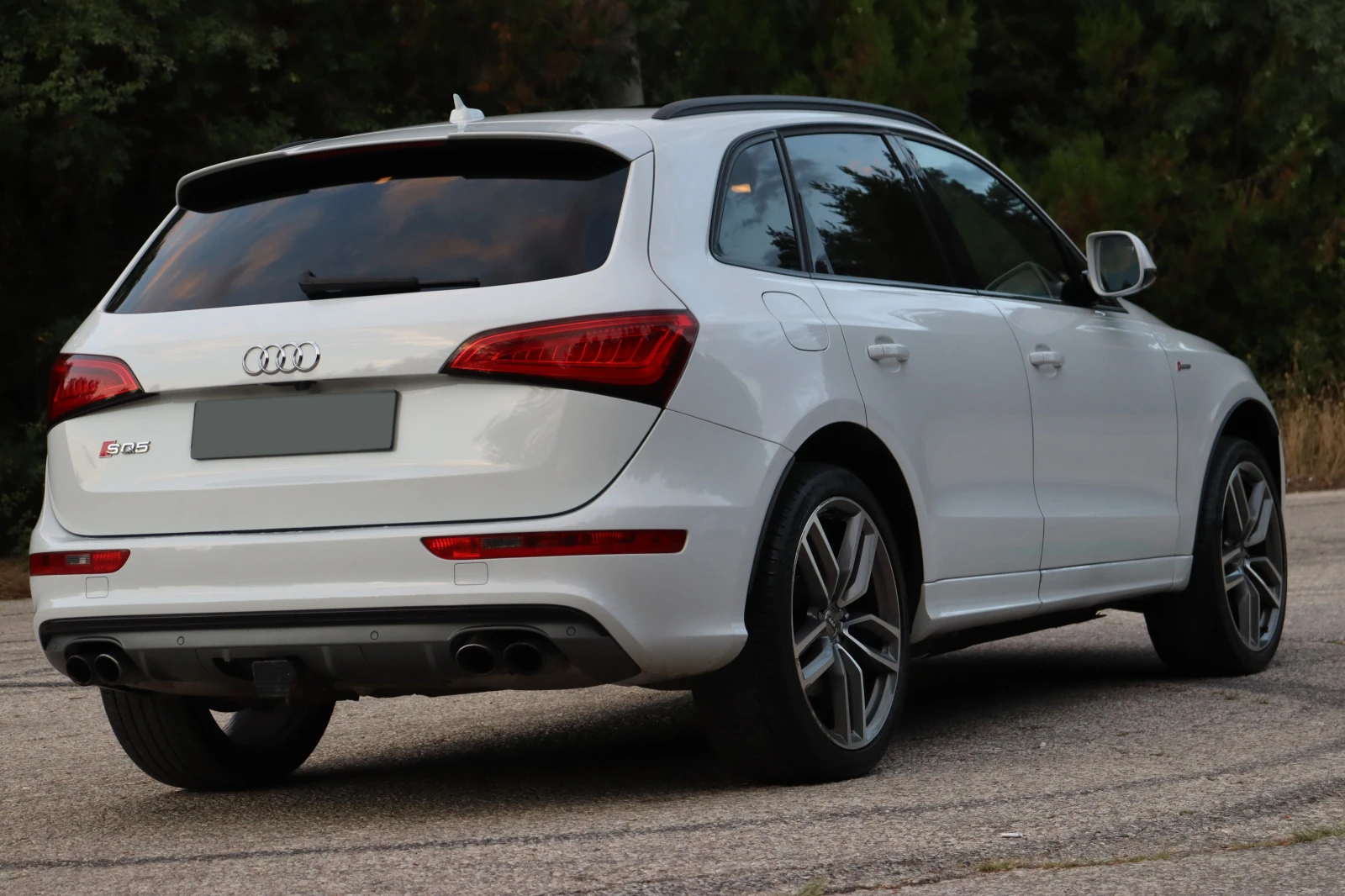 Audi SQ5 Black Edition - изображение 8