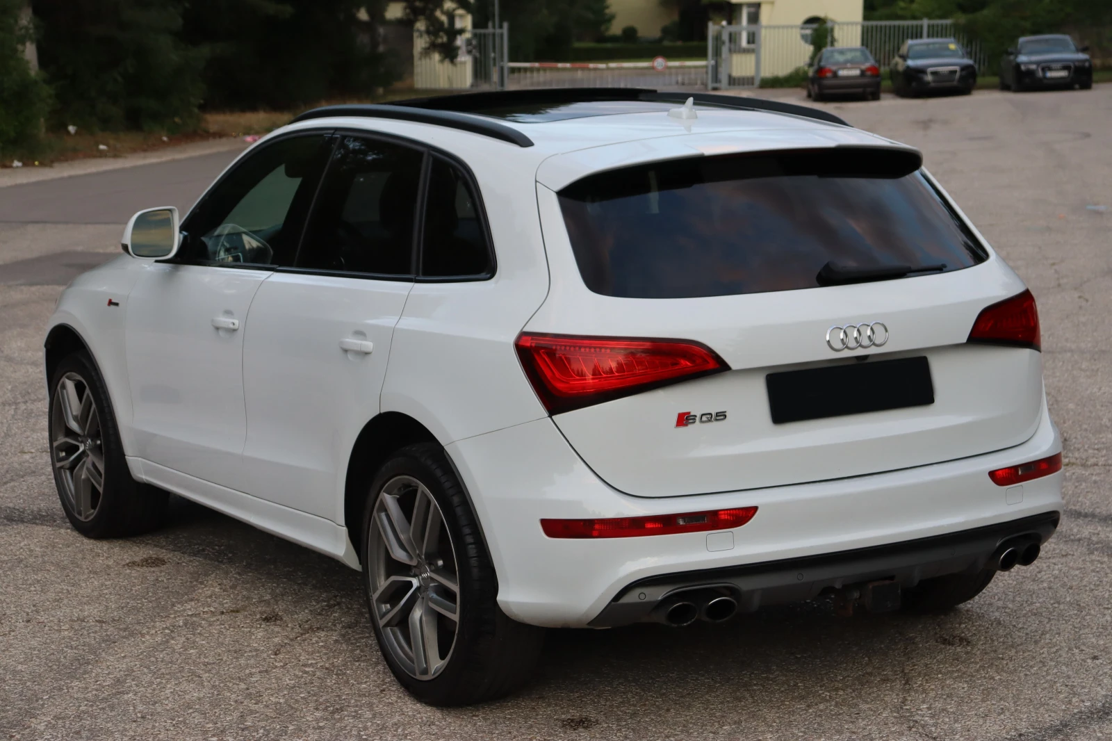 Audi SQ5 Black Edition - изображение 6