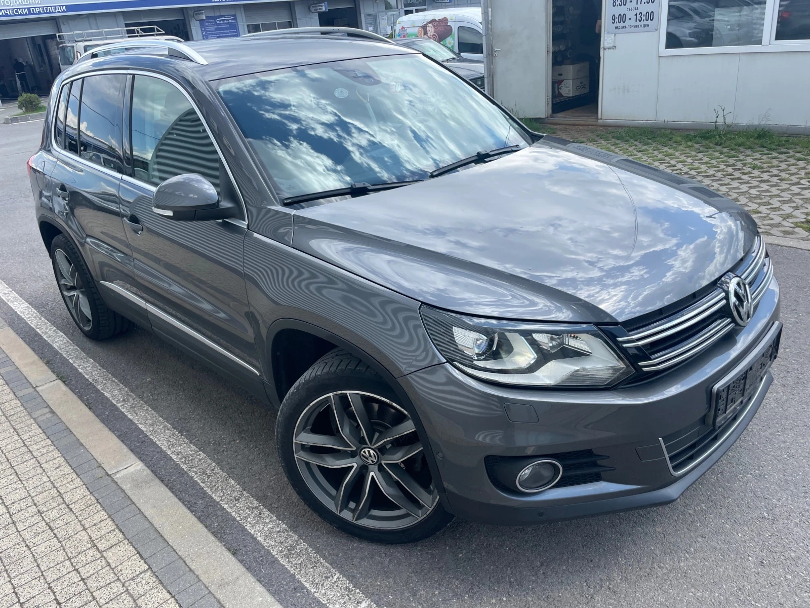 VW Tiguan 2.0TSI+ 4Motion+ Automatic+ Navi+ Подгрев - изображение 6