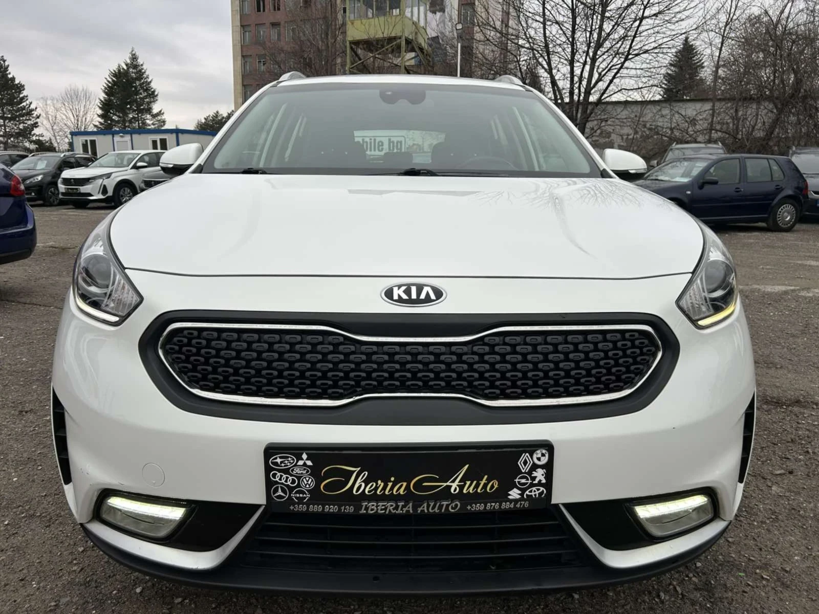 Kia Niro 1.6 HYBRID 141 * CAMERA * NAVI * LED * DISTRONIC  - изображение 2