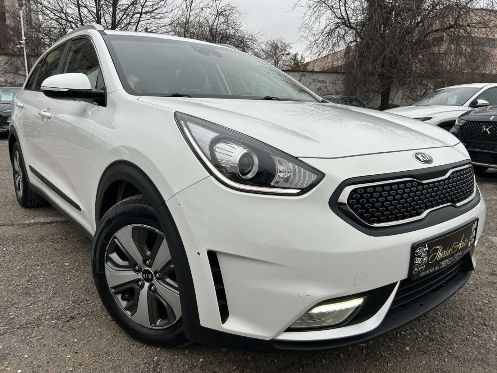 Kia Niro 1.6 HYBRID 141 * CAMERA * NAVI * LED * DISTRONIC  - изображение 3