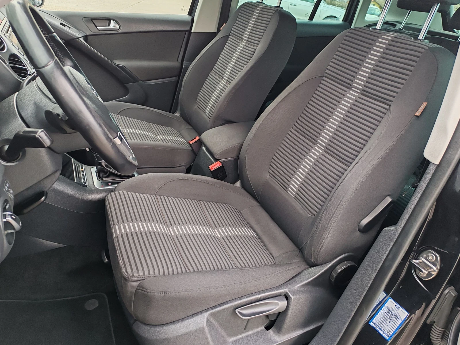 VW Tiguan 2.0TDI 140kc 4motion Navi Off-road Park-assist | Mobile.bg   7