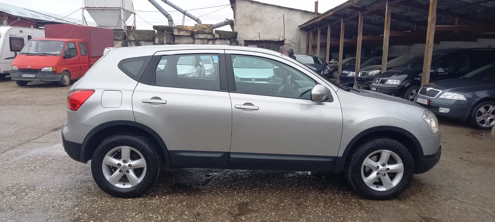 Nissan Qashqai 2.0i/�������/141�.�./140000��.��������� | Mobile.bg � ����������� 5
