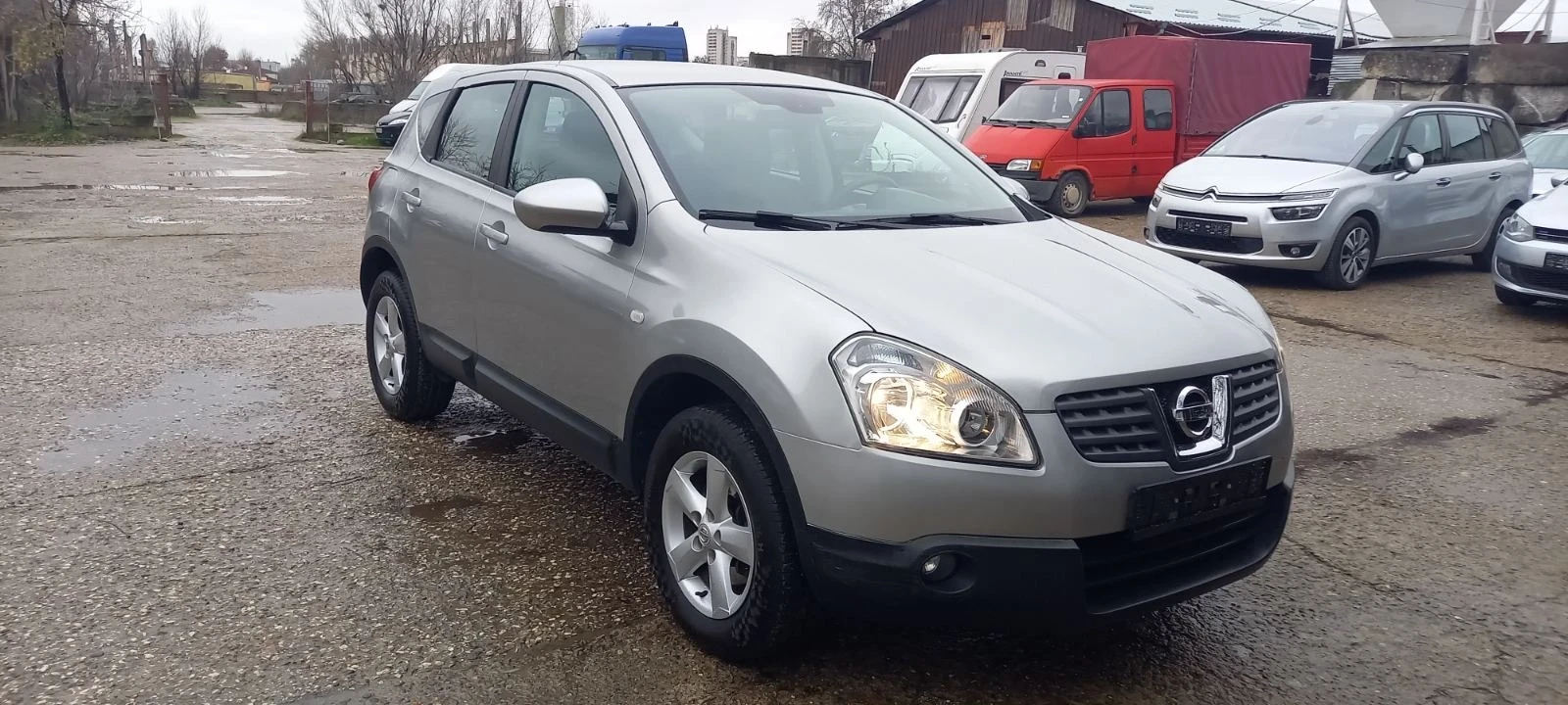 Nissan Qashqai 2.0i/�������/141�.�./140000��.��������� | Mobile.bg � ����������� 2