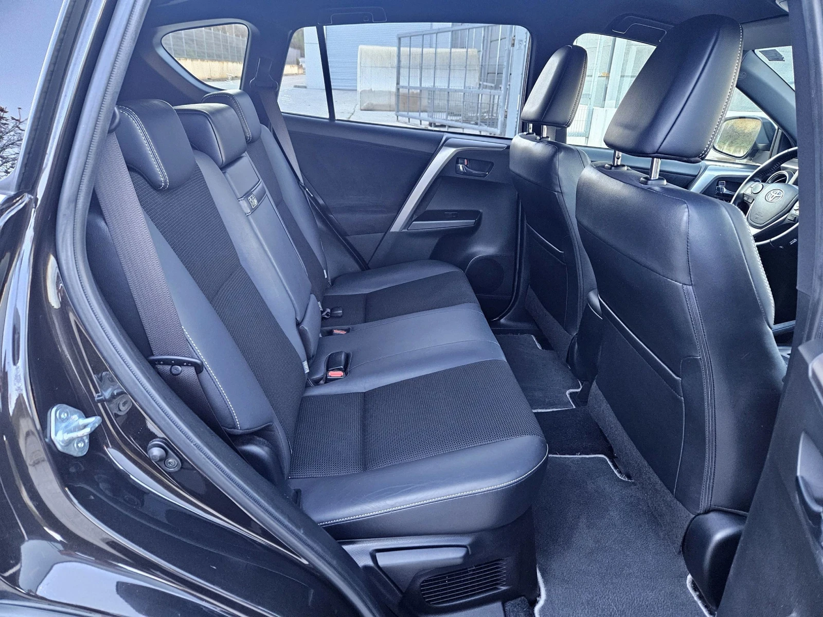 Toyota Rav4 ��������� 4�4 ���� ���������  | Mobile.bg � ����������� 13