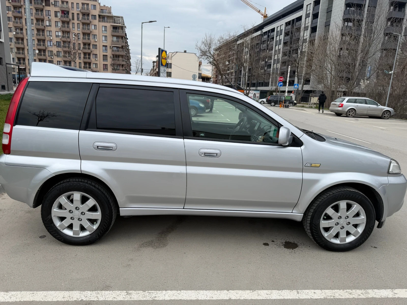 Honda Hr-v 1, 6, снимка 9 - Автомобили и джипове - 53935361