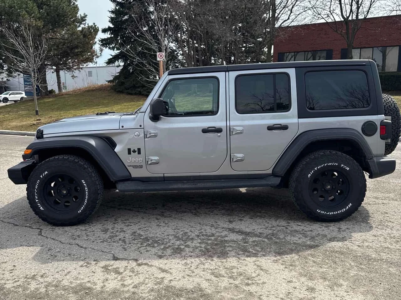 Jeep Wrangler * Sport * ПОДГРЕВИ * ОТ ПРЕДСТАВИТЕЛСТВО, снимка 3 - Автомобили и джипове - 54046854