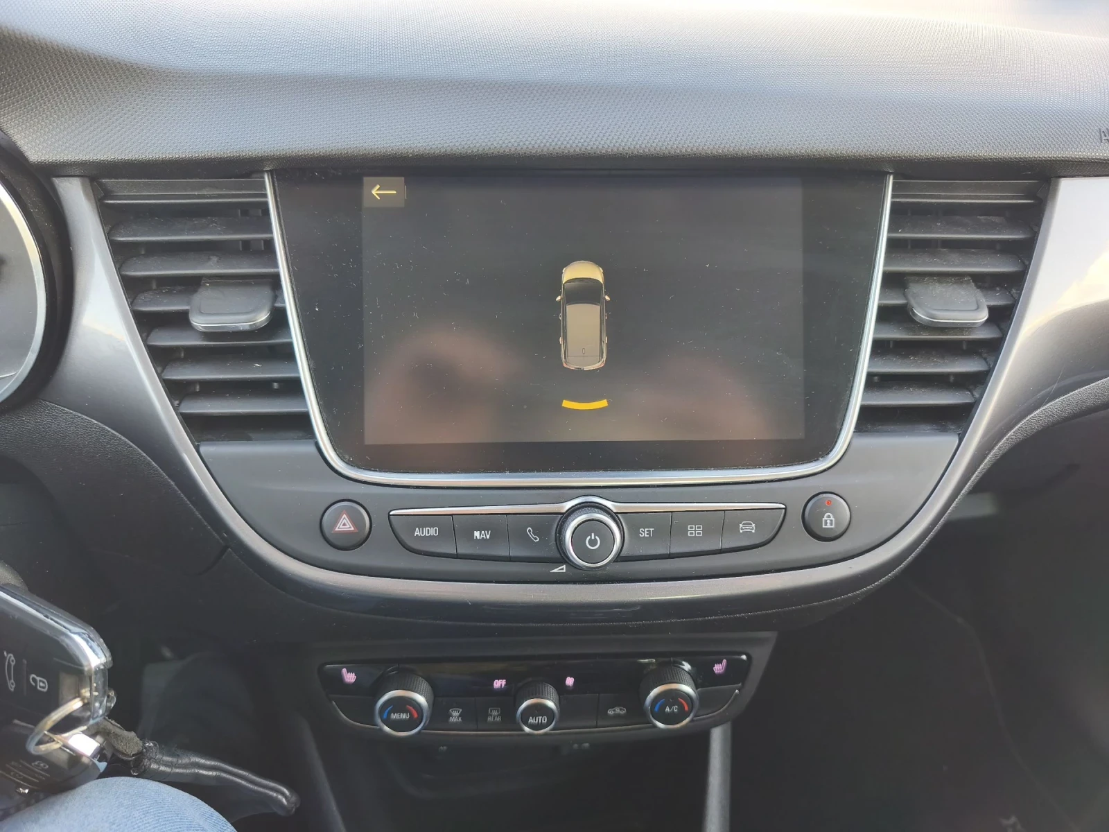 Opel Crossland X 1.6HDI, снимка 15 - Автомобили и джипове - 54082933