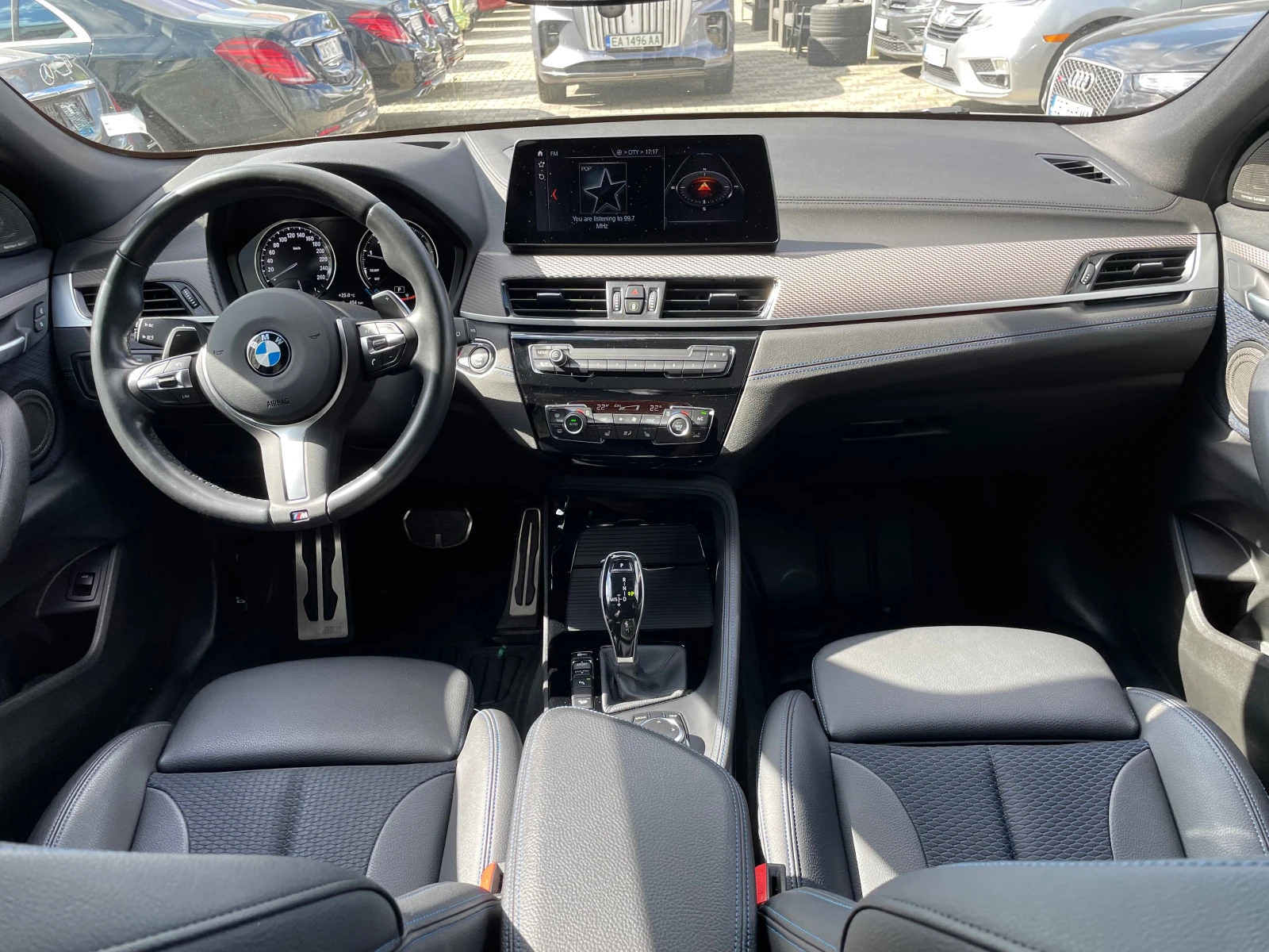 BMW X2 xDRIVE/M35l/MPERFORMANCE/PANO/HeadUp/LED/70хил.км., снимка 14 - Автомобили и джипове - 54905621