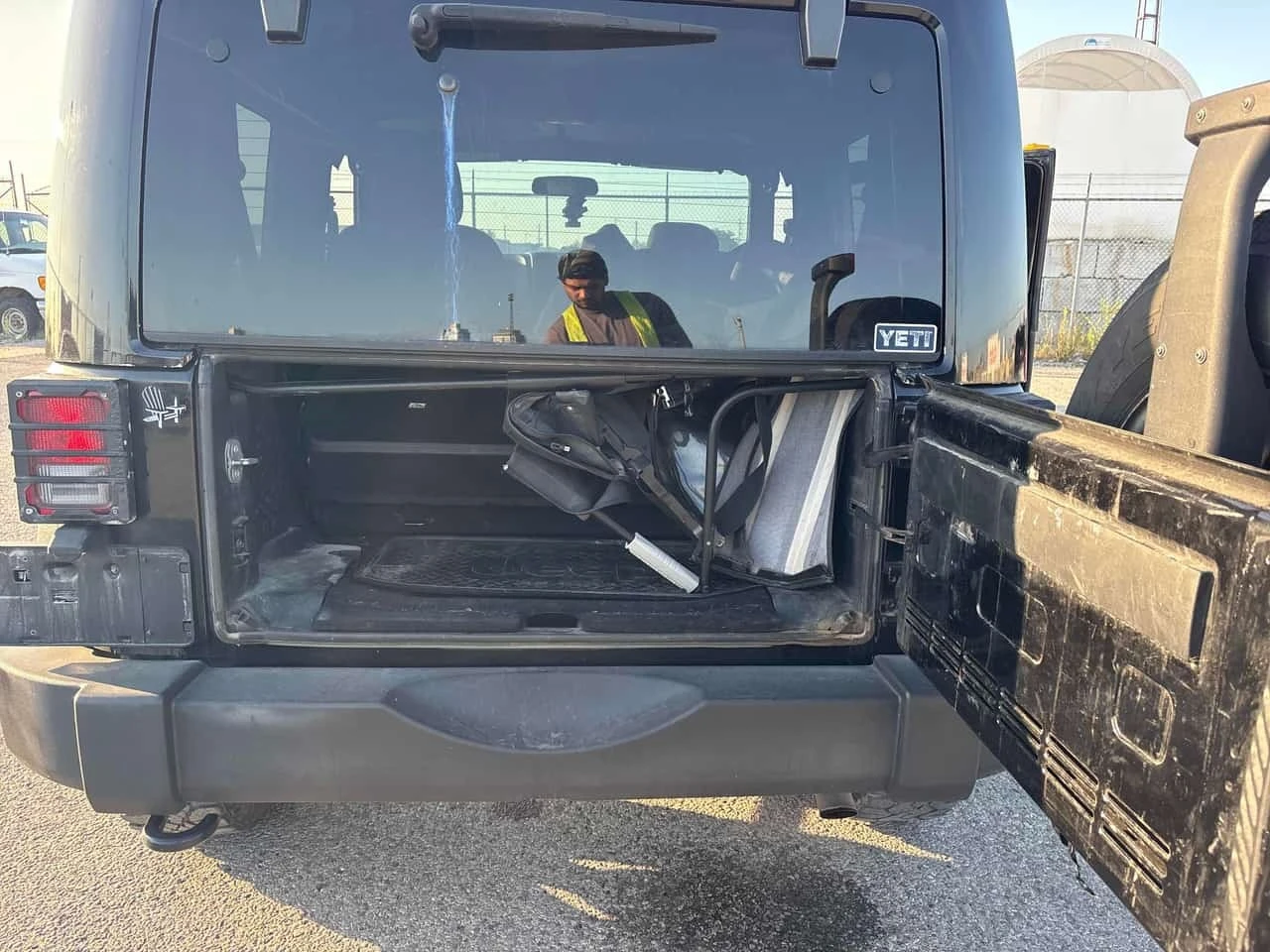 Jeep Wrangler * Sport * АВТОКРЕДИТ БЕЗ ПЪРВОНАЧАЛНА ВНОСКА* , снимка 12 - Автомобили и джипове - 55769728