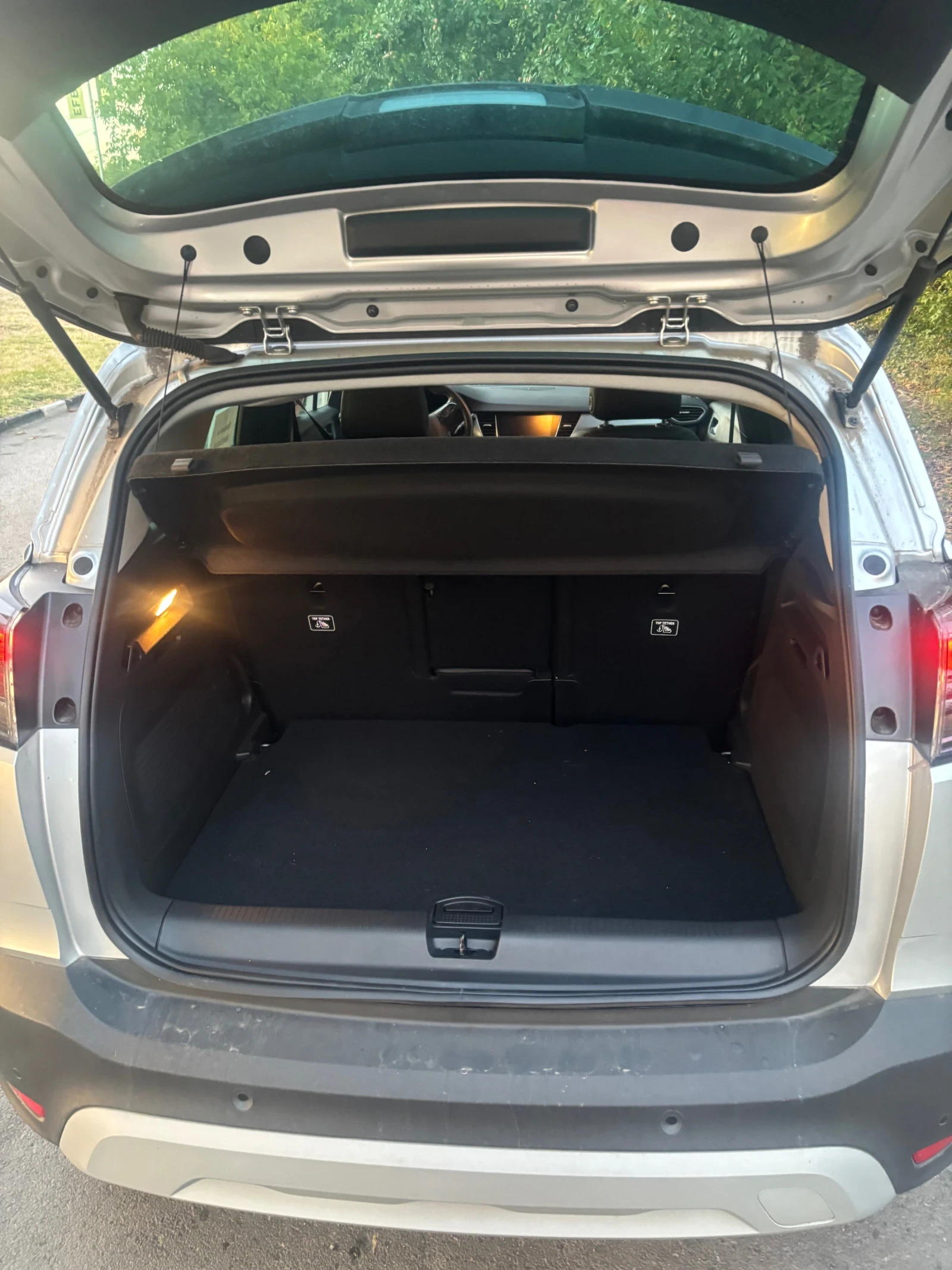 Opel Crossland X 1.2Т, снимка 17 - Автомобили и джипове - 56485530