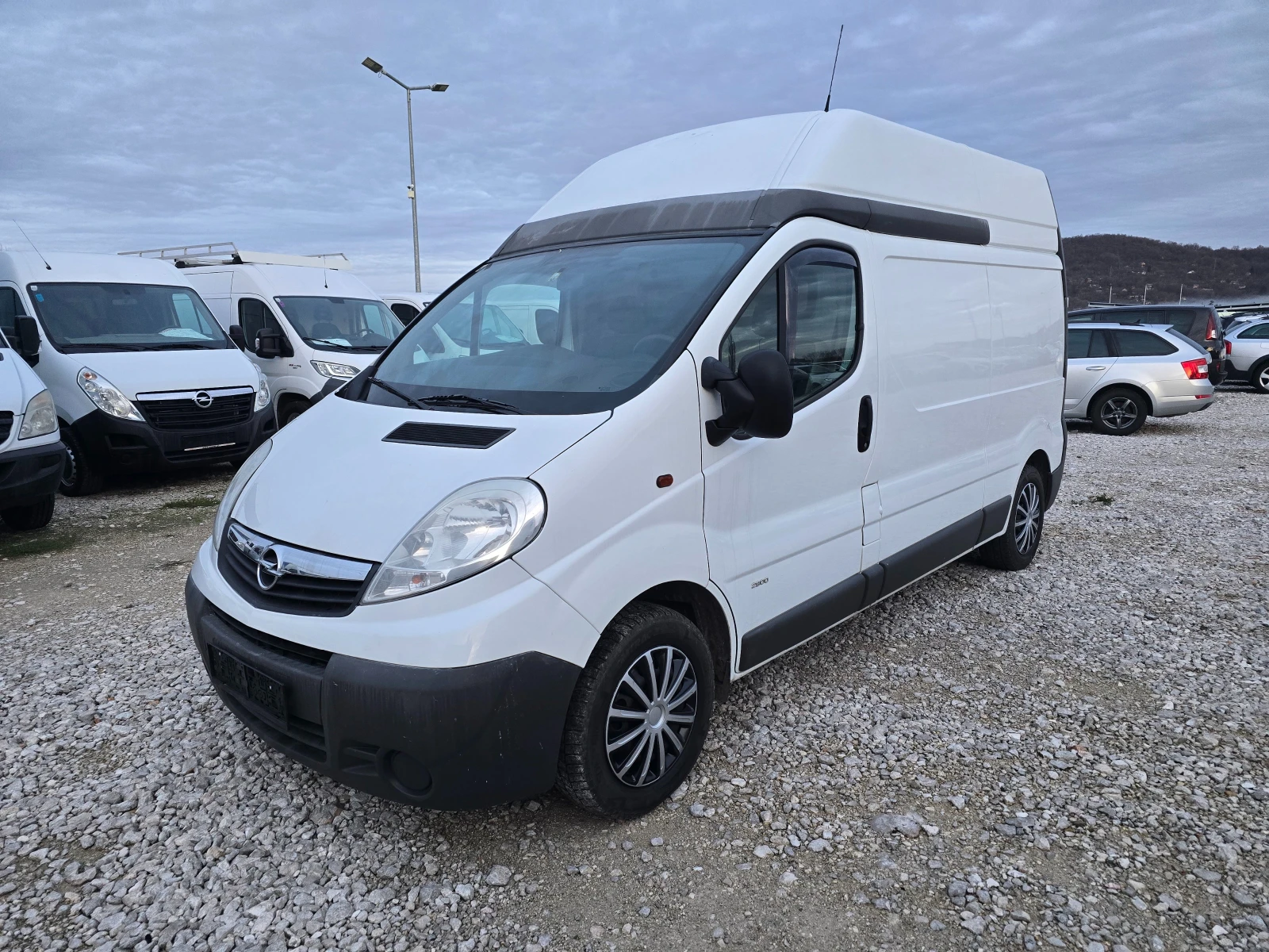 Opel Vivaro 2.0CDTI KLIMA | Mobile.bg � ����������� 1