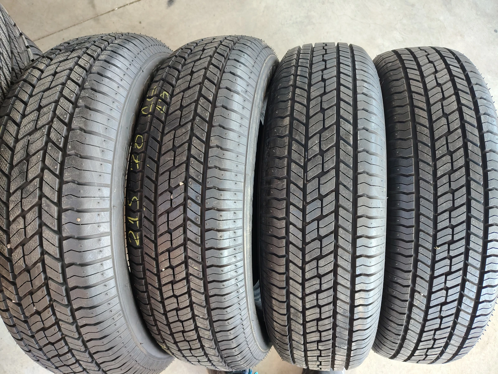 Гуми Летни 215/70R16