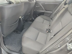 Toyota Avensis 2.0 D автоматик, снимка 6