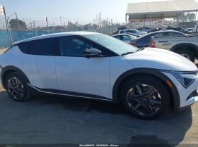 Kia EV6 Light Long Range, снимка 13