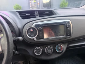 Toyota Yaris 1.3БЕНЗИН 2011г, снимка 11
