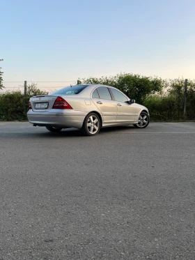Обява за продажба на Mercedes-Benz C 220 Avangarde ~7 199 лв. - изображение 1