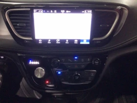 Chrysler Pacifica * Touring L * CARFAX * БЕЗ ПЪРВОНАЧАЛНА ВНОСКА - 45200 лв. / 23110.39 € - 86030989 9