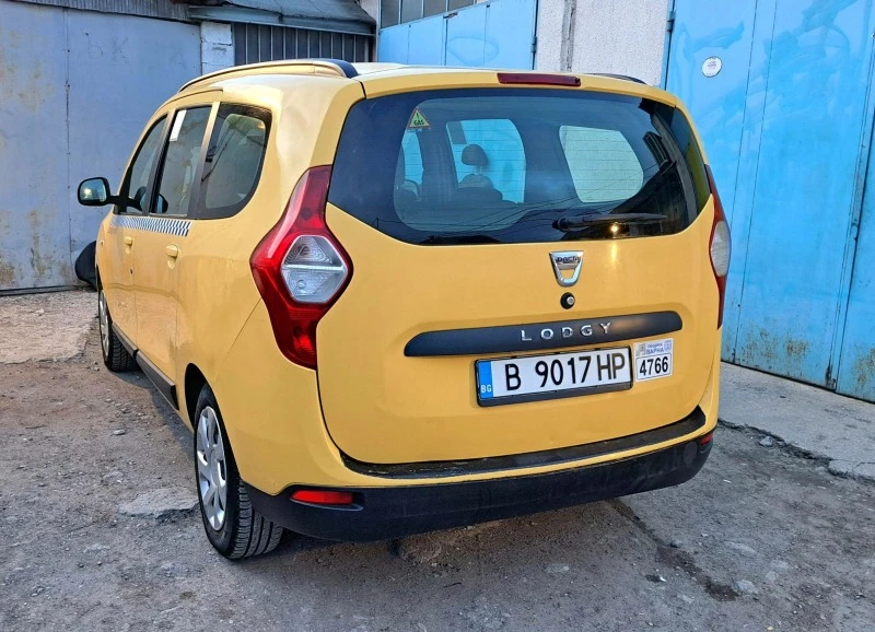 Dacia Lodgy 1.2 - GAZ, снимка 4 - Автомобили и джипове - 48613587