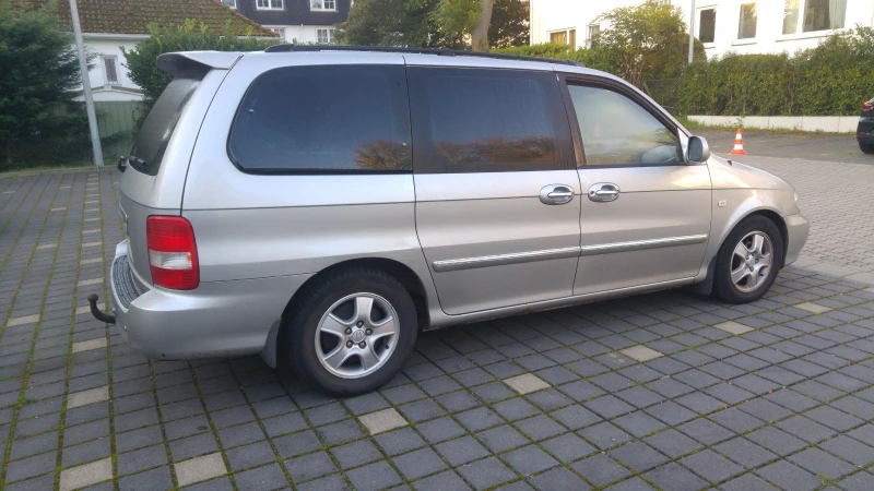 Kia Carnival 2.9 CRDI, снимка 2 - Автомобили и джипове - 47419627