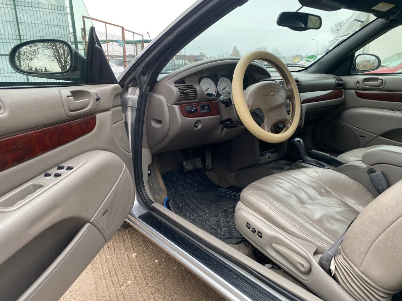 Chrysler Sebring 2.7i V6 Automatic , снимка 5 - Автомобили и джипове - 48270560