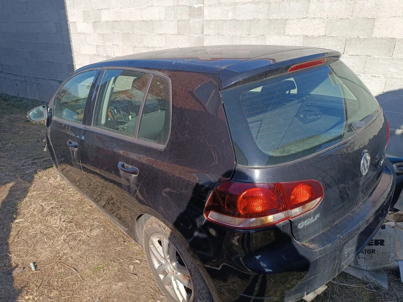 VW Golf, снимка 2 - Автомобили и джипове - 52482804