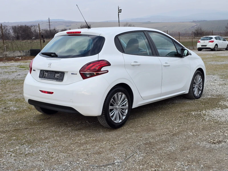 Peugeot 208 1.2 I / ALLURE/EURO 6B, снимка 5 - Автомобили и джипове - 49260470