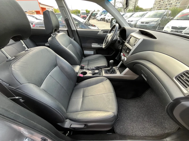 Subaru Forester 2.0R 150 LPG, снимка 10 - Автомобили и джипове - 50006819