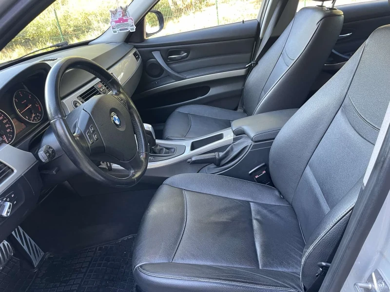 BMW 320 Промо цена!!! Кожа Фейслифт Парктроник, снимка 2 - Автомобили и джипове - 52588397