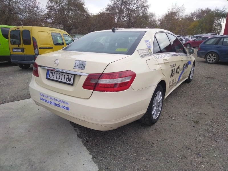 Mercedes-Benz E 200 2.2, 136 к.с. , снимка 5 - Автомобили и джипове - 52465365