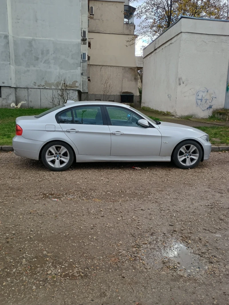 BMW 320, снимка 4 - Автомобили и джипове - 52479346