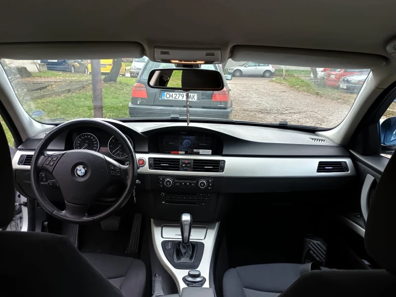 BMW 320, снимка 10 - Автомобили и джипове - 52479346