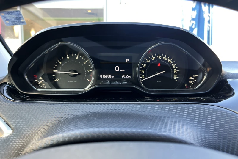Peugeot 2008 ALLURE 1.2 PURETECH/CAMERA/CRUISE CONTROL/, снимка 13 - Автомобили и джипове - 52847671