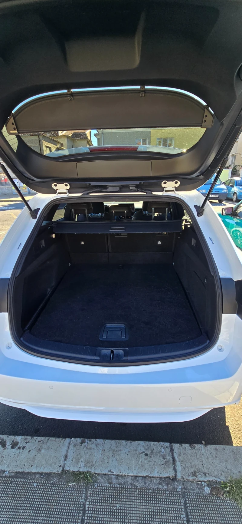 Toyota Corolla TS 2.0, снимка 6 - Автомобили и джипове - 53016491