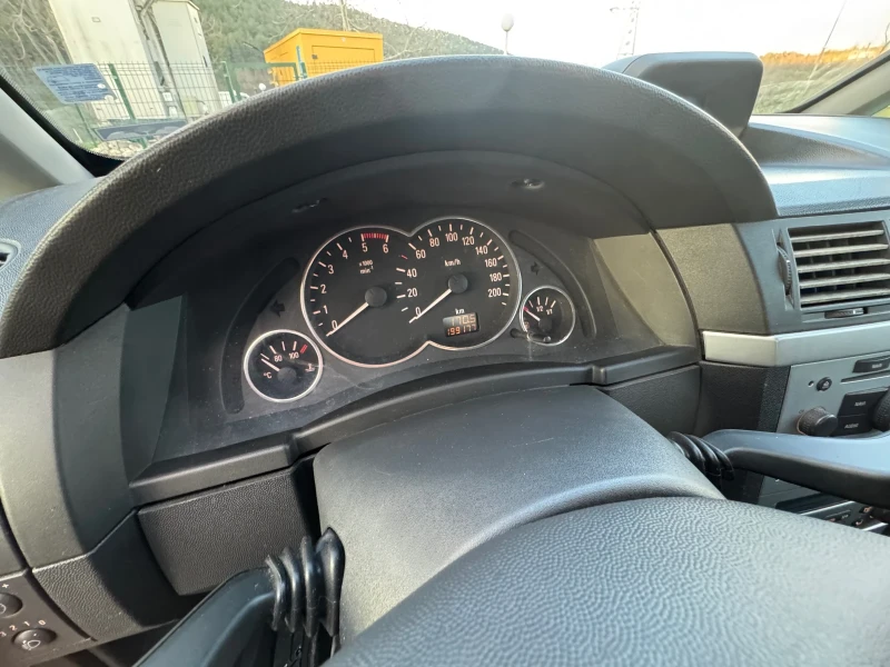 Opel Meriva, снимка 6 - Автомобили и джипове - 53035364
